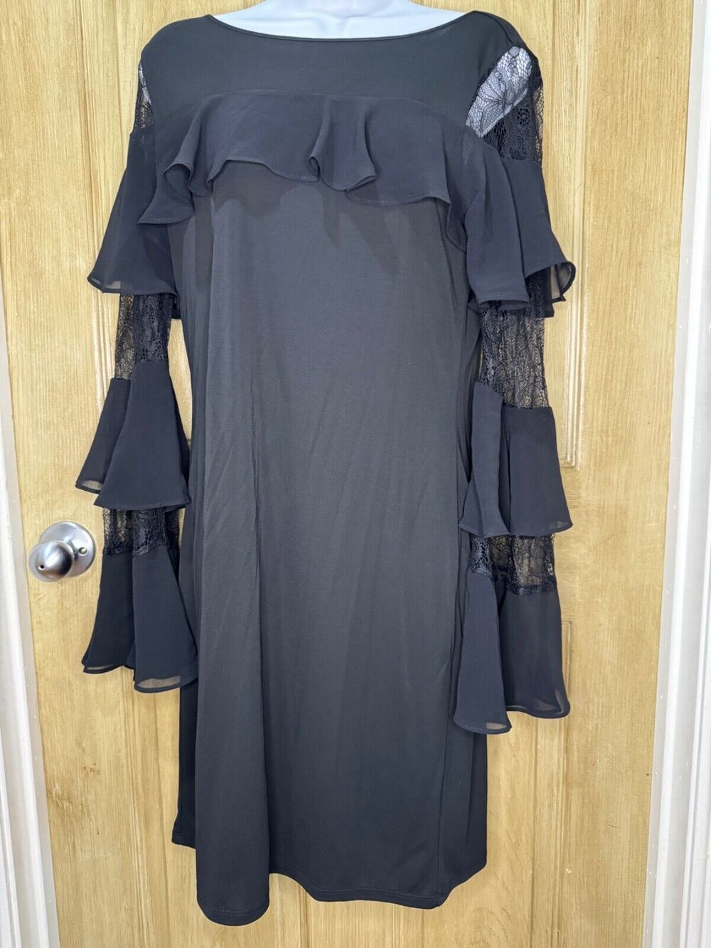 White House Black Market Women's Shift Dress Size Small Black Bell Sleeve Lace
